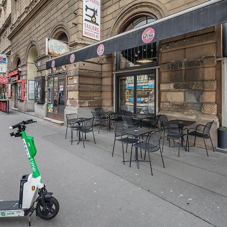 Central New Cozy Budapest Bagian luar foto