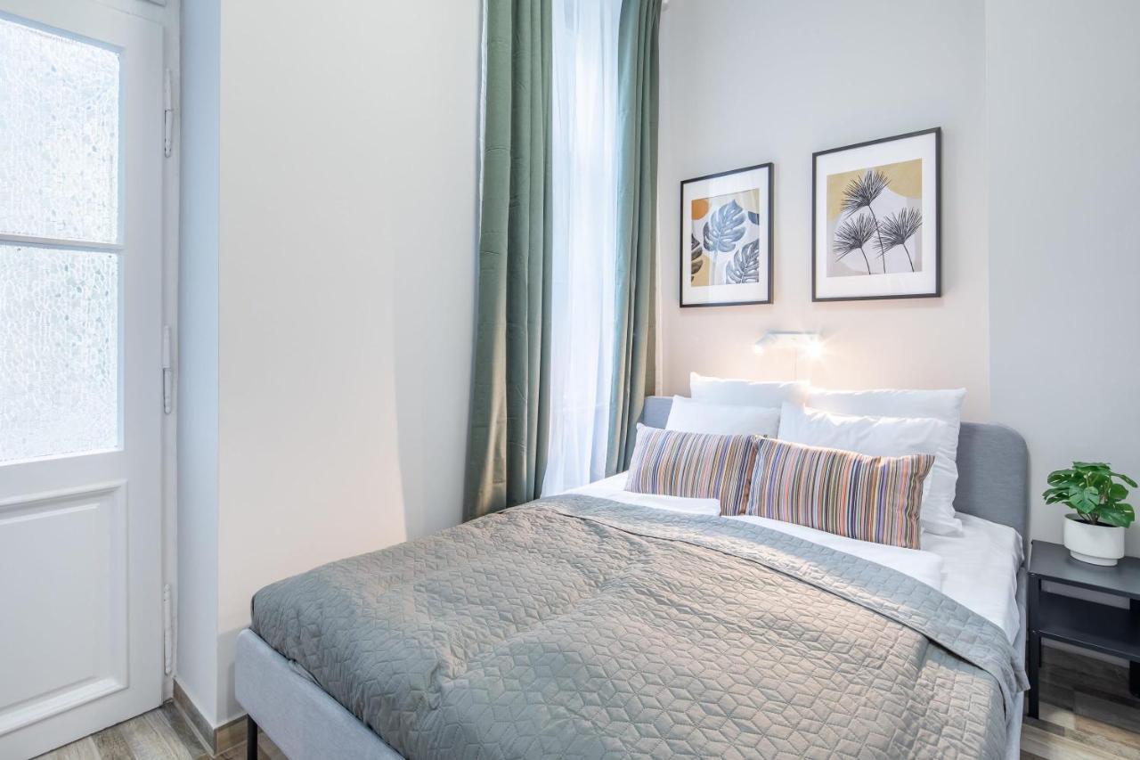 Central New Cozy Budapest Bagian luar foto