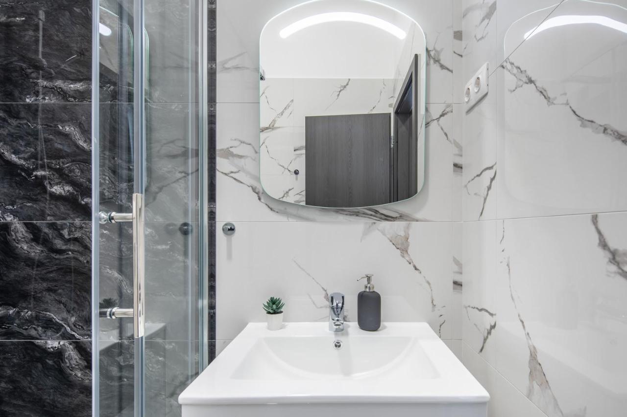 Central New Cozy Budapest Bagian luar foto