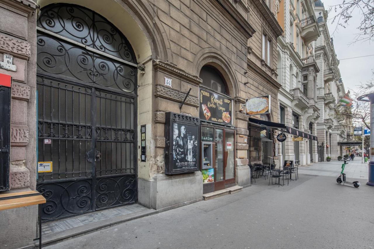Central New Cozy Budapest Bagian luar foto