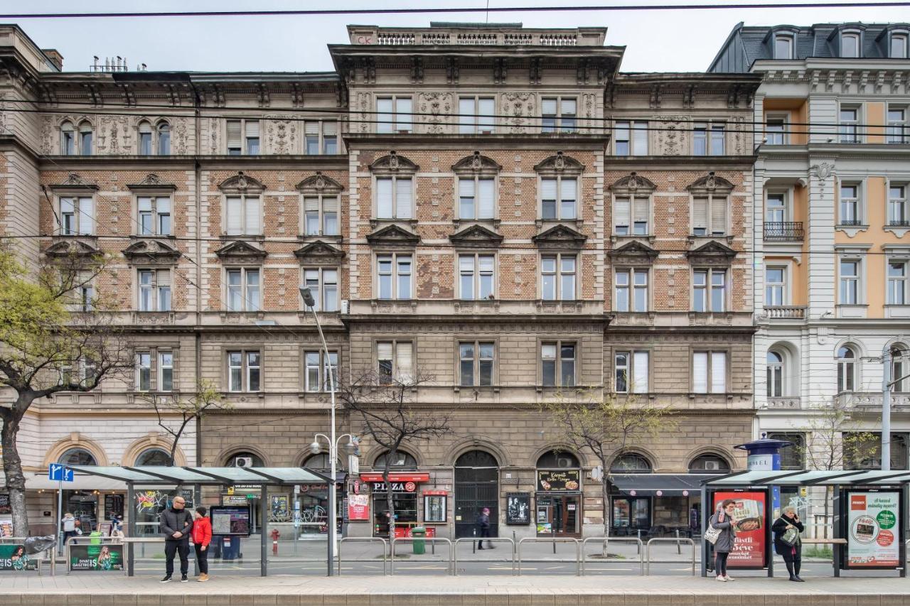 Central New Cozy Budapest Bagian luar foto